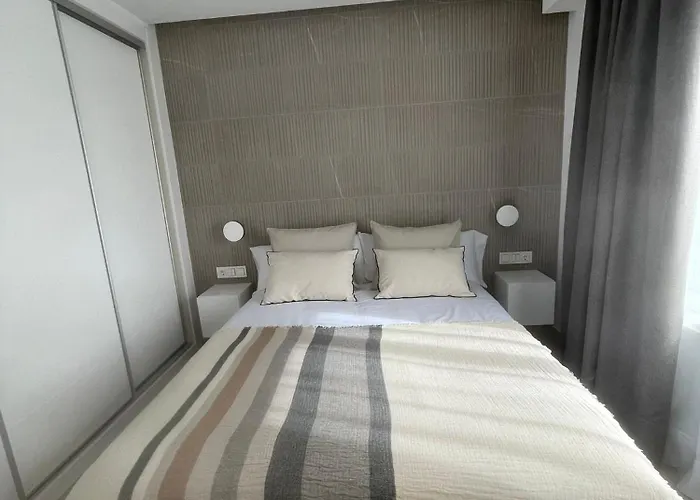 Atico De Lujo Izaro Ii Totalmente Nuevo Πλάγια Μπλάνκα